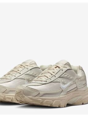 NIKE | Initiator Retro Running Sneakers Womens 8.5 Sail/ Cream ⚡️Like New